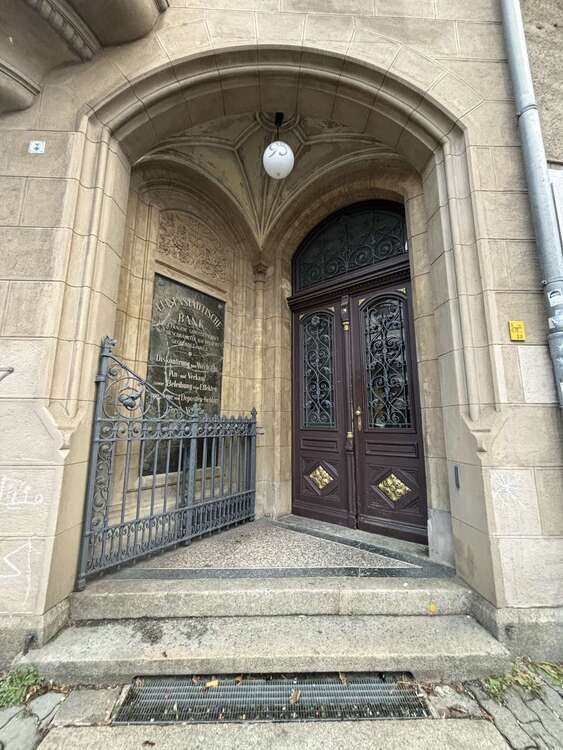 Einzelhandel in Berlin 4.900 € 232 m²
