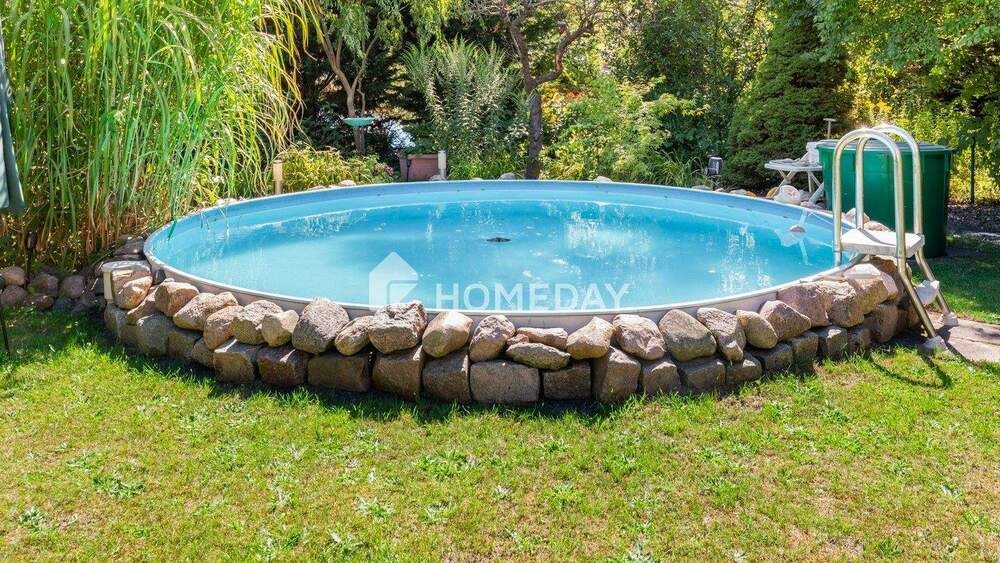 Attraktive DHH mit Pool, Terrasse, Garage & Gartenidyll in Babelsberg Nord - Verkauf mit Rückmiete 3 zimmer