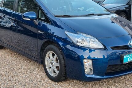 Toyota Prius 67.102 km 10.999 &euro; Berlin 13589