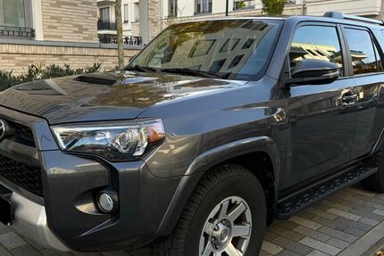 Toyota 4-Runner 64.010 km 29.000 &euro; Berlin 12163