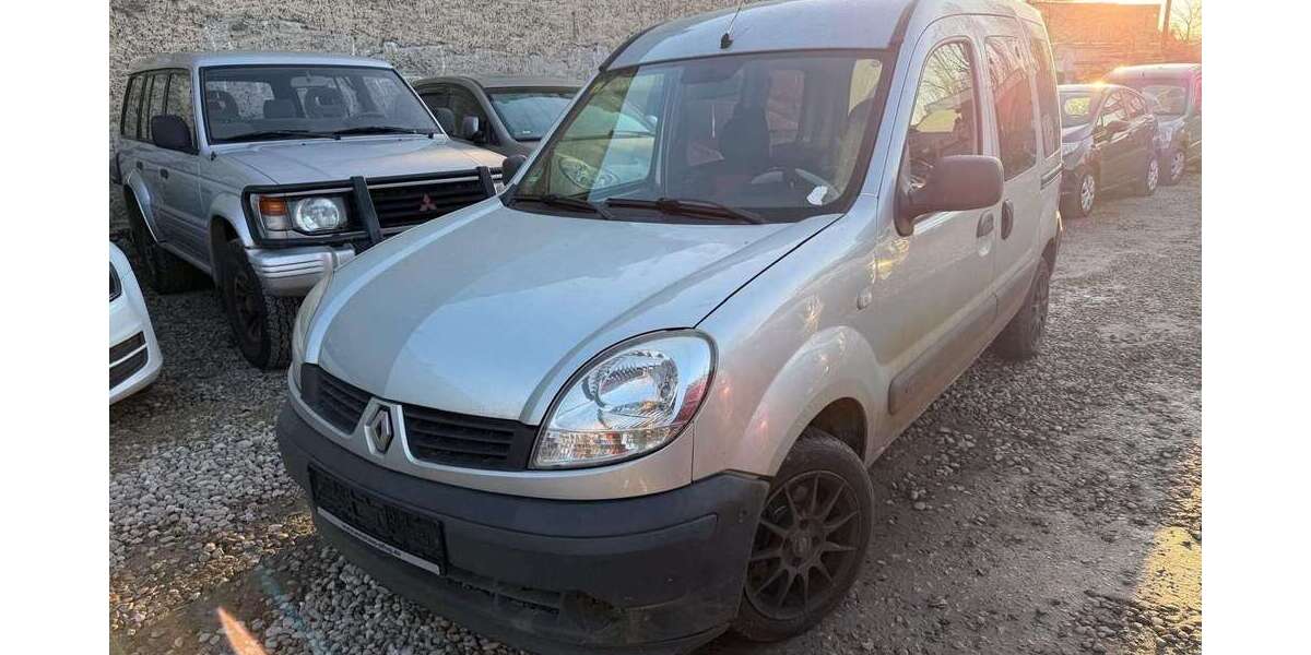 Renault Kangoo 228.000 km 2.350 &euro; Berlin 10245