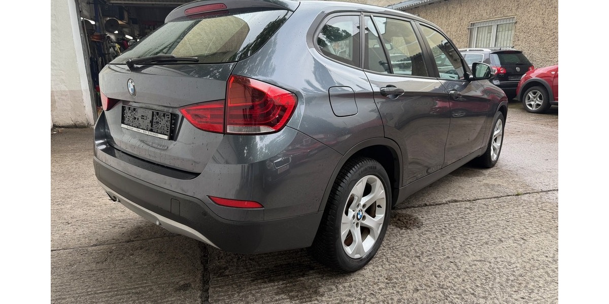 BMW X1 sDrive18d Automatic 92.443 km 12.900 € Berlin 10247