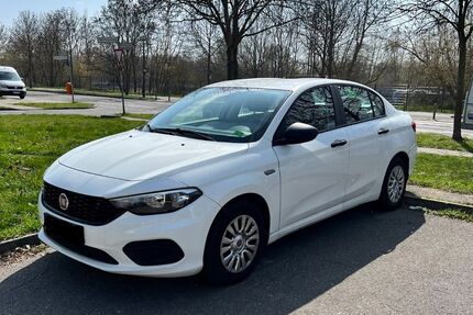 Fiat Tipo 38.500 km 10.900 &euro; Berlin 13057