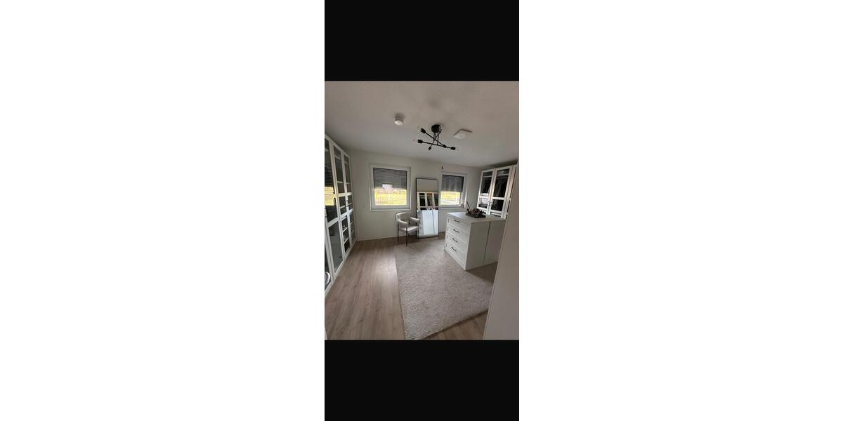 Reihenhaus Berlin Tempelhof-Schöneberg - 4 Zimmer, 135 m&sup2;, 2.200&euro; | Angebot:25492490