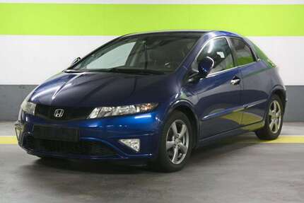 Honda Civic 170.000 km 5.000 € Berlin-Tiergarten 10785