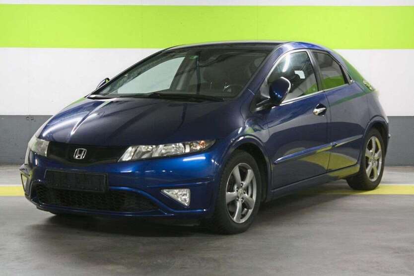 Honda Civic 170.000 km 5.000 € Berlin-Tiergarten 10785