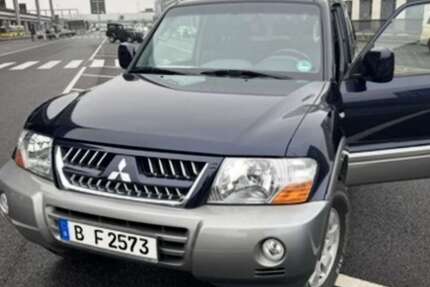 Mitsubishi Pajero 55.000 km 21.000 &euro; berlin 10245