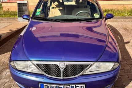 Lancia Ypsilon 93.000 km 550 € Berlin 10557
