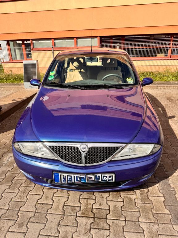 Lancia Ypsilon 93.000 km 550 € Berlin 10557