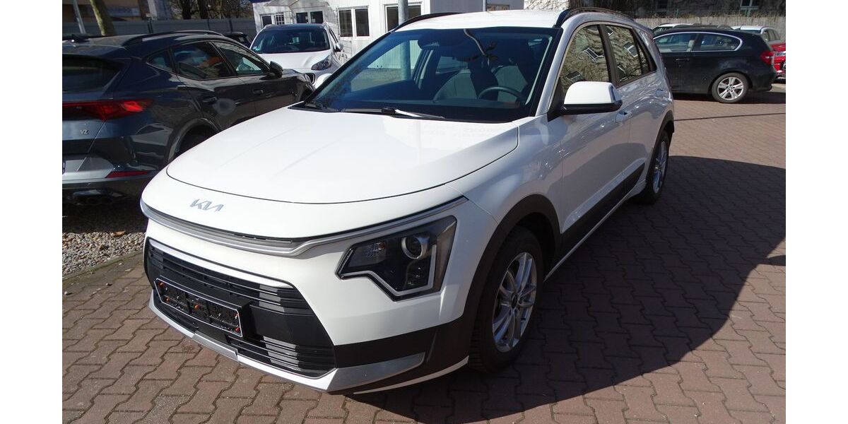 Kia Niro 38.133 km 23.900 &euro; Berlin 12359