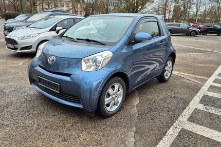 Toyota IQ 114.000 km 7.900 € Berlin 14195