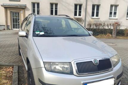 Skoda Fabia 145.000 km 2.150 &euro; Berlin 10823