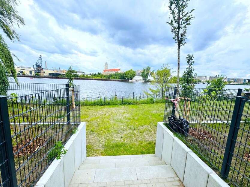 Büro in Berlin 1.886 € 75.44 m²