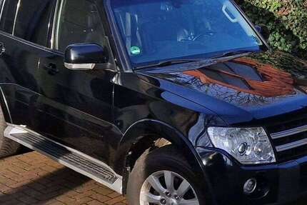 Mitsubishi Pajero 288.000 km 11.200 &euro; Kleinmachnow 14532