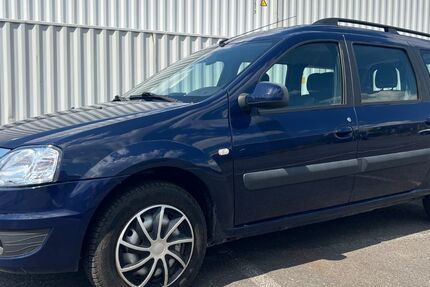 Dacia Logan 119.000 km 2.700 &euro; Berlin 12057