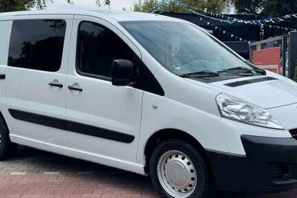 Peugeot Expert 111.761 km 6.490 &euro; Berlin 13127