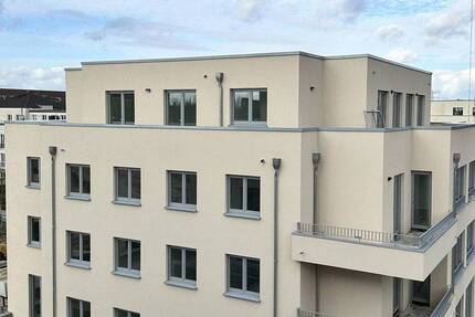 Exklusive 2-Zimmer-Dachgeschoßwohnung mit traumhafter Terrasse in Berlin-Karlshorst