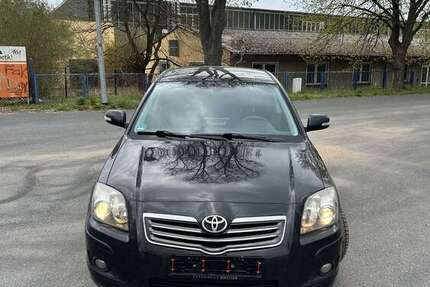 Toyota Avensis 233.343 km 2.350 &euro; teltow 14513