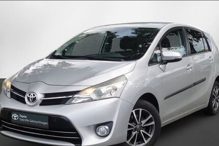 Toyota Verso 113.253 km 11.950 &euro; Berlin 13403