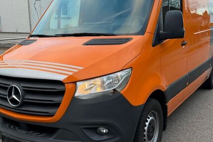 Mercedes-Benz Sprinter 259.000 km 13.900 &euro; Berlin 14057