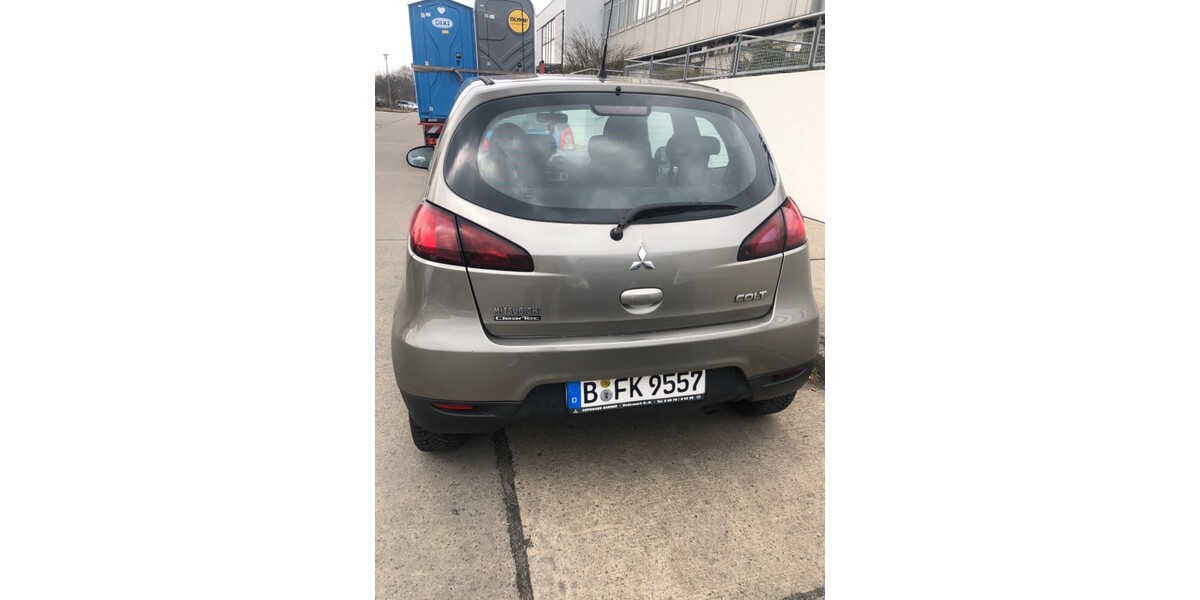 Mitsubishi Colt VI 182.000 km 4.200 € Berlin 10178