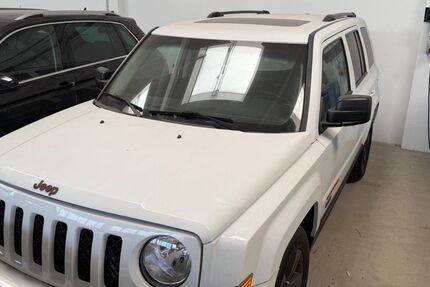 Jeep Patriot 152.000 km 11.599 &euro; Berlin 12277