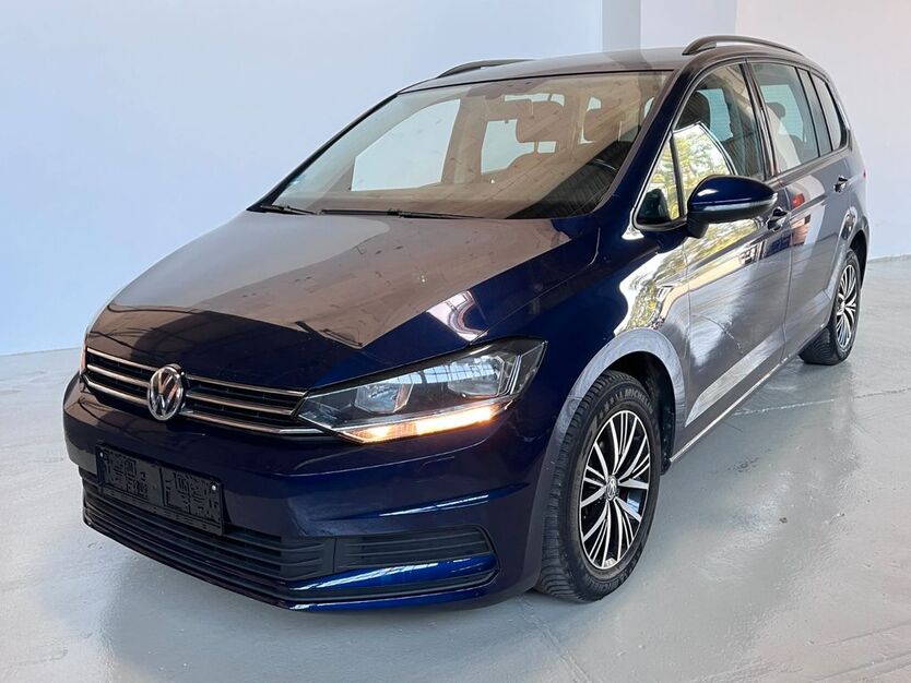 VW Touran 152.738 km 17.899 € Potsdam-Drewitz b.Berlin 14478