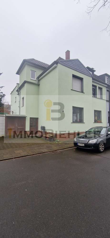 Haus zum Kaufen in Hürth 527.000 € 185 m²