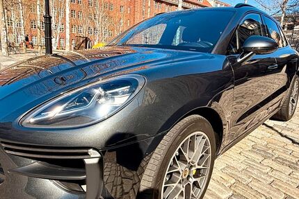 Porsche Macan 128.000 km 52.900 &euro; Berlin 10435