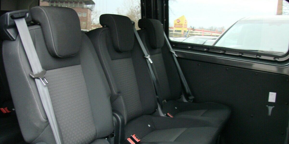 Ford Transit Custom Titanium 320 L2 H2 Behindertengerec 46.628 km 39.990 &euro; Falkensee 14612