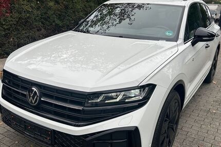 VW Touareg 11.500 km 61.999 &euro; Berlin 13581