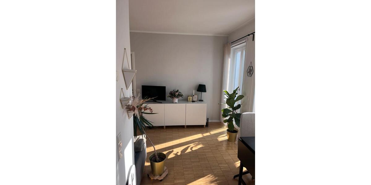 Dachgeschoßwohnung Potsdam Potsdam West - 2 Zimmer, 52 m&sup2;, 1.400&euro; | Angebot:25990150
