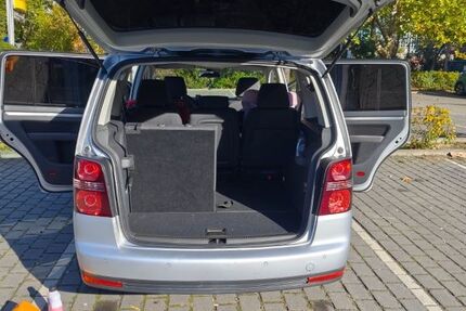 VW Touran 207.000 km 7.500 € Berlin 13088
