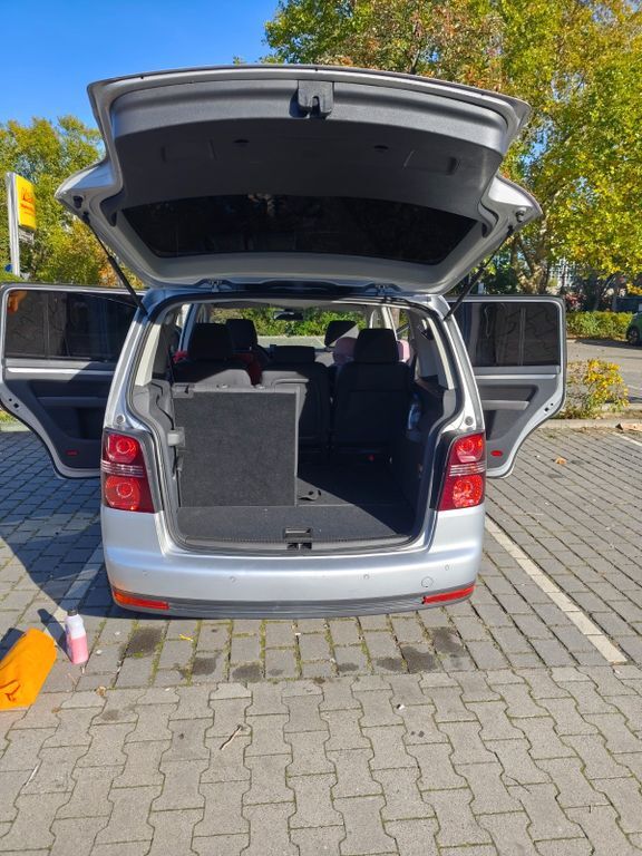 VW Touran 207.000 km 7.500 € Berlin 13088