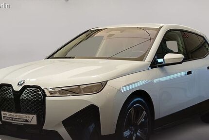 BMW iX 25.904 km 48.900 &euro; Berlin 12683