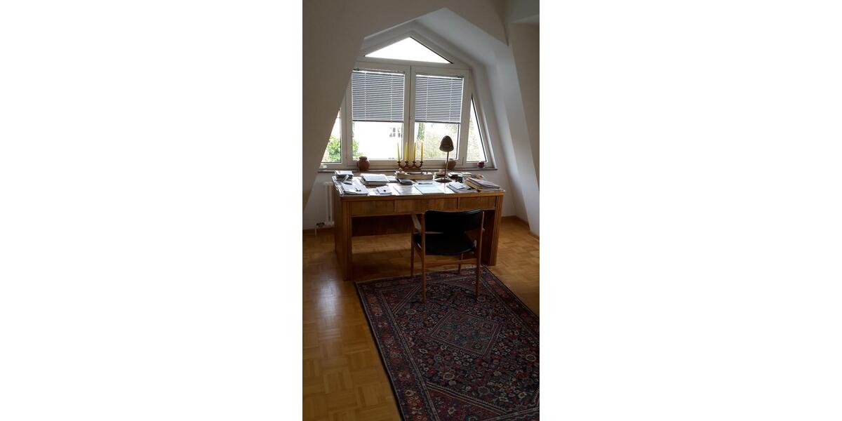 Dachgeschoßwohnung Berlin Lankwitz - 2.5 Zimmer, 85 m&sup2;, 994&euro; | Angebot:26351778