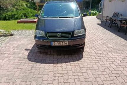 VW Sharan 278.000 km 2.900 &euro; Berlin 12679