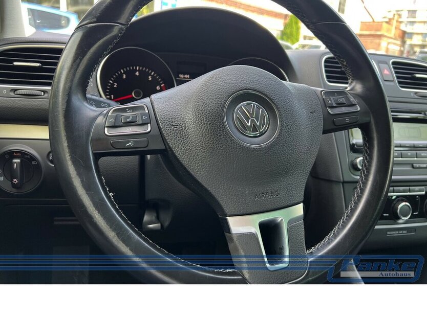 VW Golf VI Team Lim*SHZ*Klima*PDC*Tempo* 206.982 km 4.990 € Berlin 13187