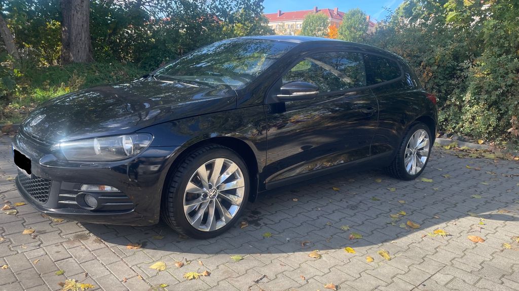 VW Scirocco 135.000 km 8.990 € Berlin 10405