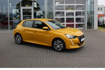 Peugeot 208 33.044 km 11.999 € Potsdam 14482