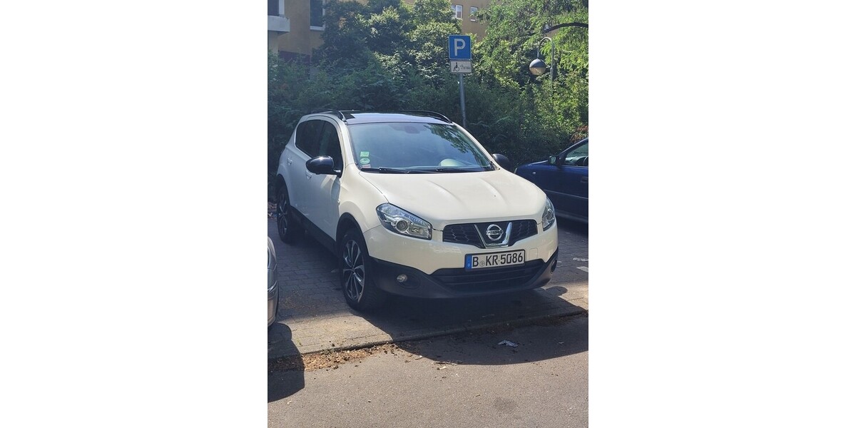 Nissan Qashqai 98.700 km 11.499 € Berlin 10178
