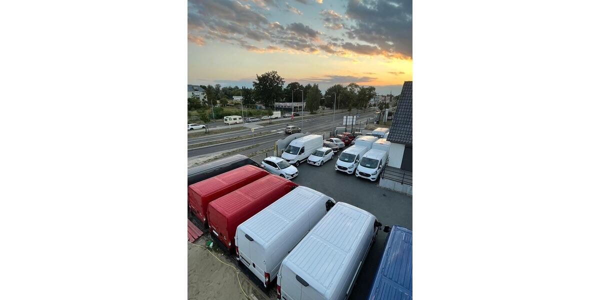 Gewerbefläche mit Büro zimmer