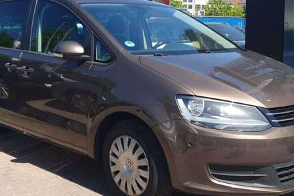 VW Sharan 238.184 km 7.490 &euro; Berlin 12681