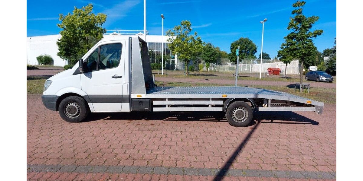 Mercedes-Benz Sprinter 253.668 km 18.500 &euro; Berlin 13055