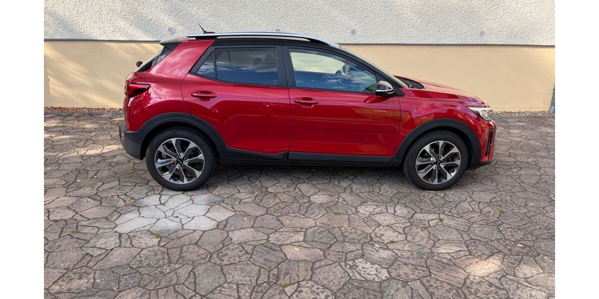 Kia Stonic 98.595 km 11.985 &euro; Potsdam 14480