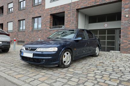 Opel Vectra 261.400 km 1.900 &euro; Berlin 10318