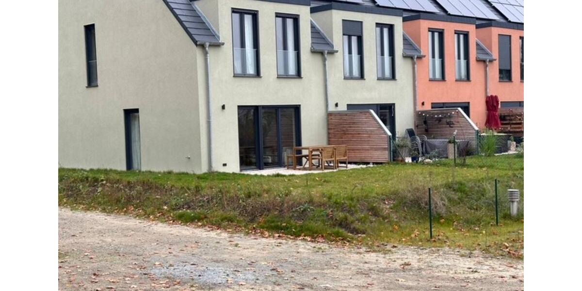 Etagenwohnung Kloster Lehnin - 4 Zimmer, 100 m&sup2;, 1.500&euro; | Angebot:24596302