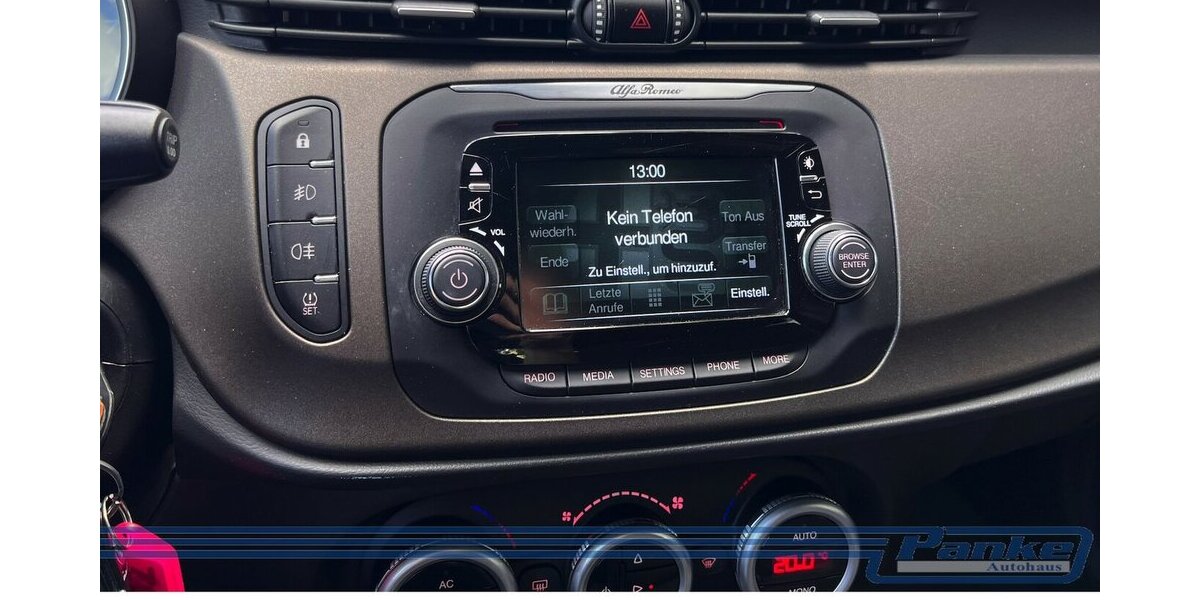 Alfa Romeo Giulietta Turismo*Pano*Schiebe*Sport*SHZ*Tempo* 95.791 km 10.990 &euro; Berlin 13187