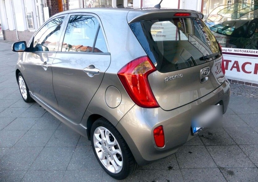 Kia Picanto 90.113 km 6.999 € Berlin 10178