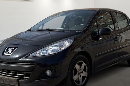 Peugeot 207 154.308 km 1.699 &euro; Berlin 12681